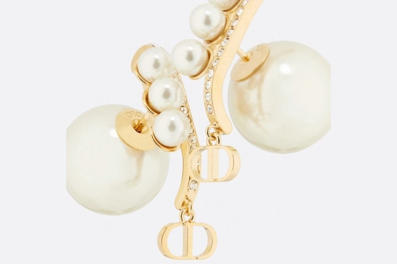 Christian Dxxr Earrings Trendy 294913