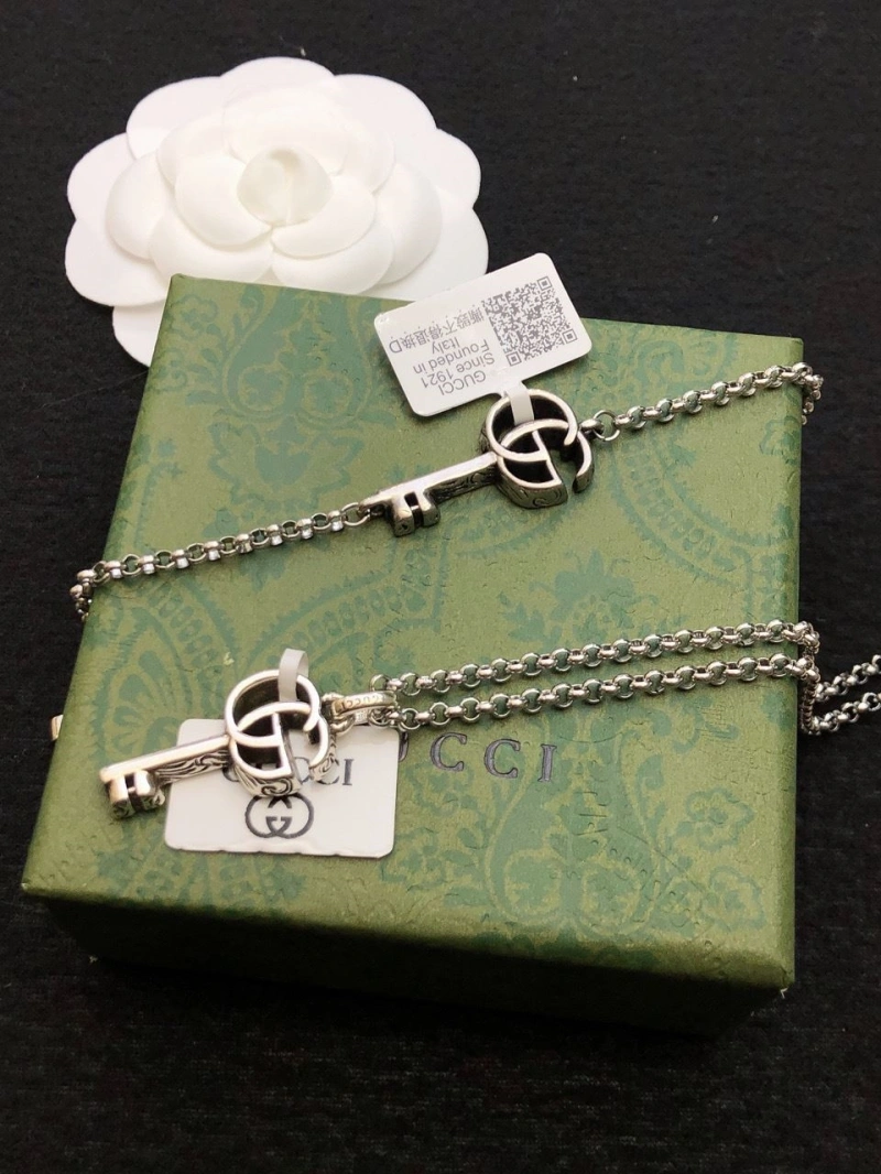 Reliable Gxccx Necklaces 305165