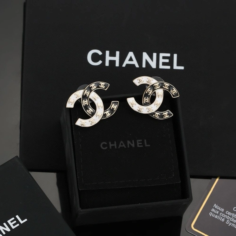 Stylish Chxnxl Earrings 289001
