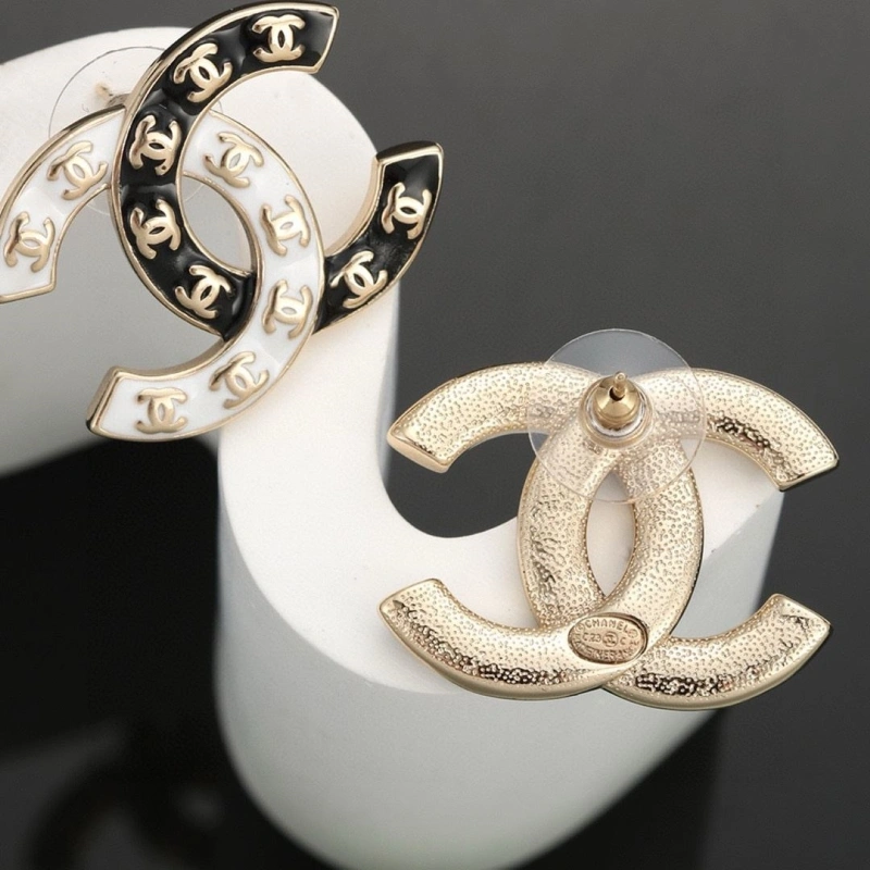 Stylish Chxnxl Earrings 289001