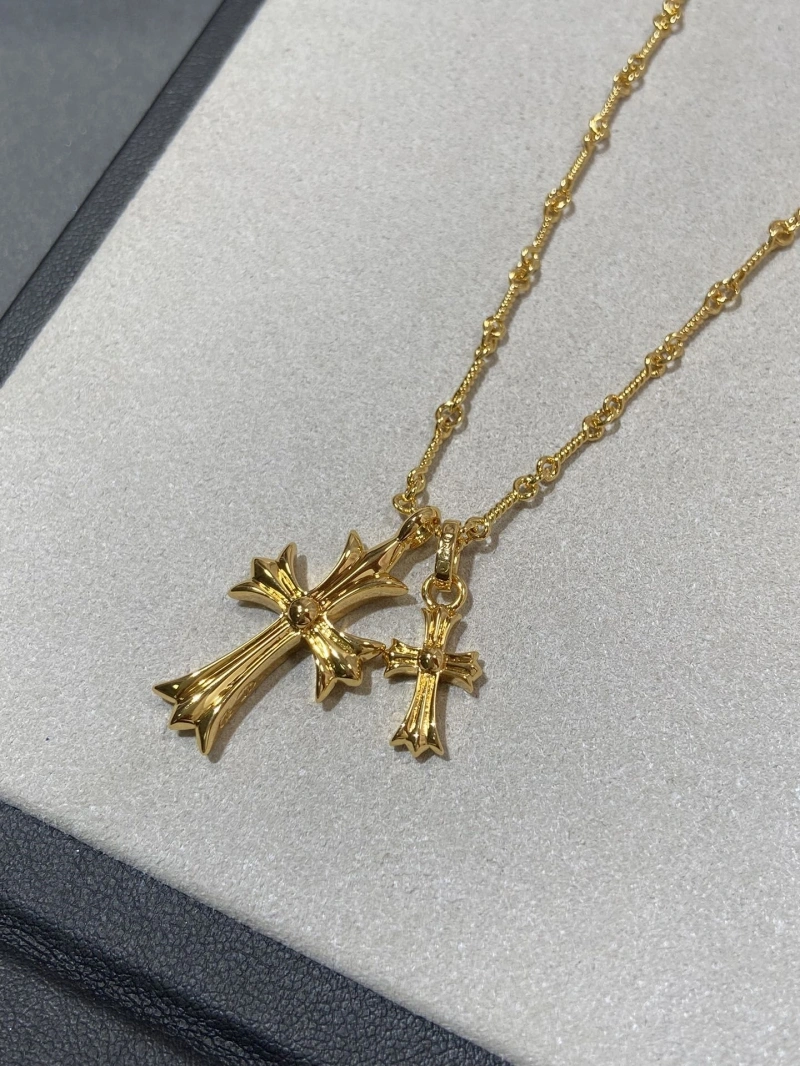 Lightweight Chrxmx Hxxrts Necklaces 299757