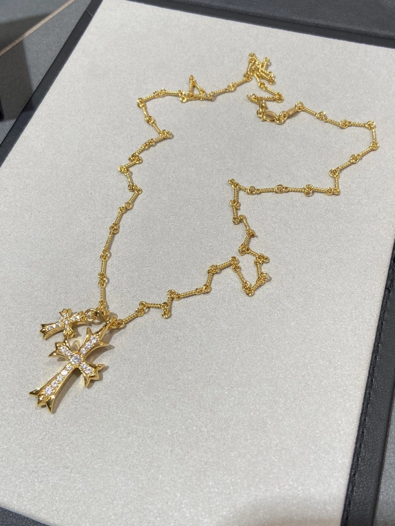 Lightweight Chrxmx Hxxrts Necklaces 299757