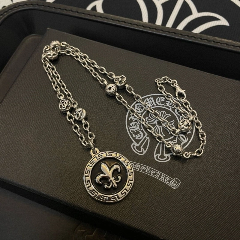 Classic Chrxmx Hxxrts Necklaces 299759