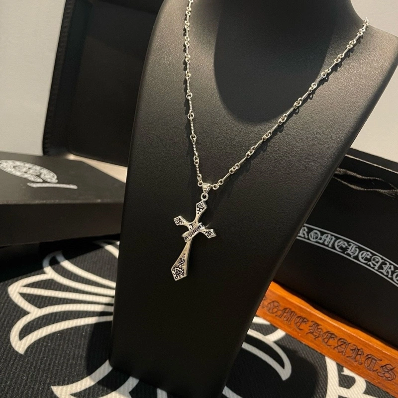 Sleek Chrxmx Hxxrts Necklaces 299748