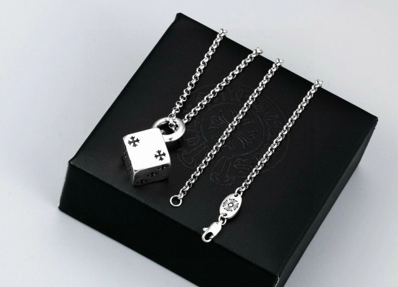 Chrxmx Hxxrts Necklaces Cozy 299752