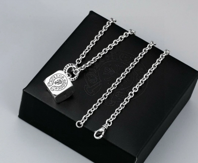 Chrxmx Hxxrts Necklaces Cozy 299752