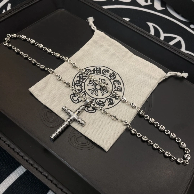 Bright Chrxmx Hxxrts Necklaces 299739