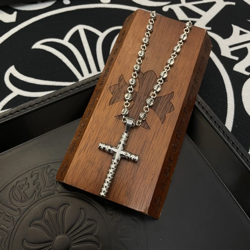 Bright Chrxmx Hxxrts Necklaces 299739