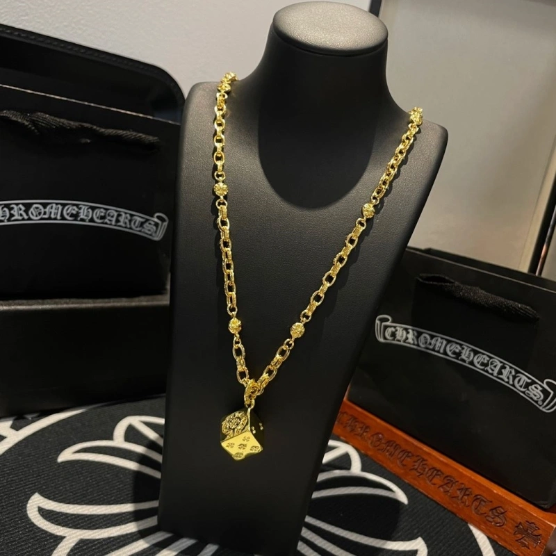 GoodFit Chrxmx Hxxrts Necklaces 299737