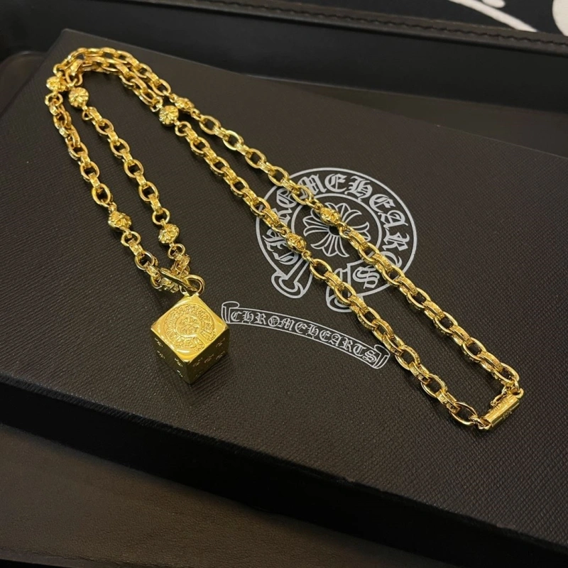 GoodFit Chrxmx Hxxrts Necklaces 299737