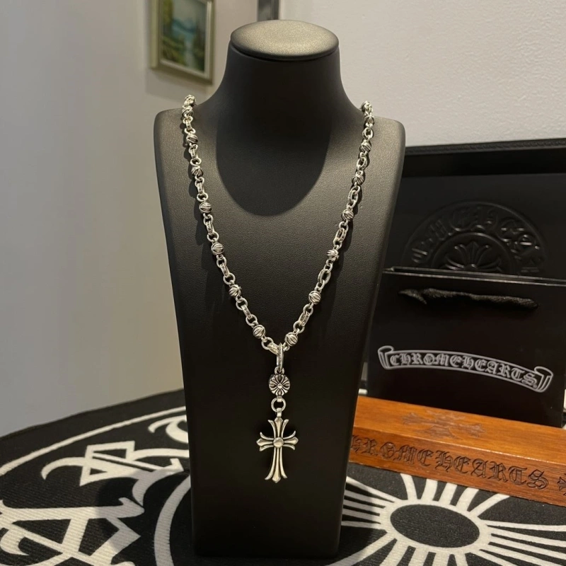 Durable Chrxmx Hxxrts Necklaces 299732