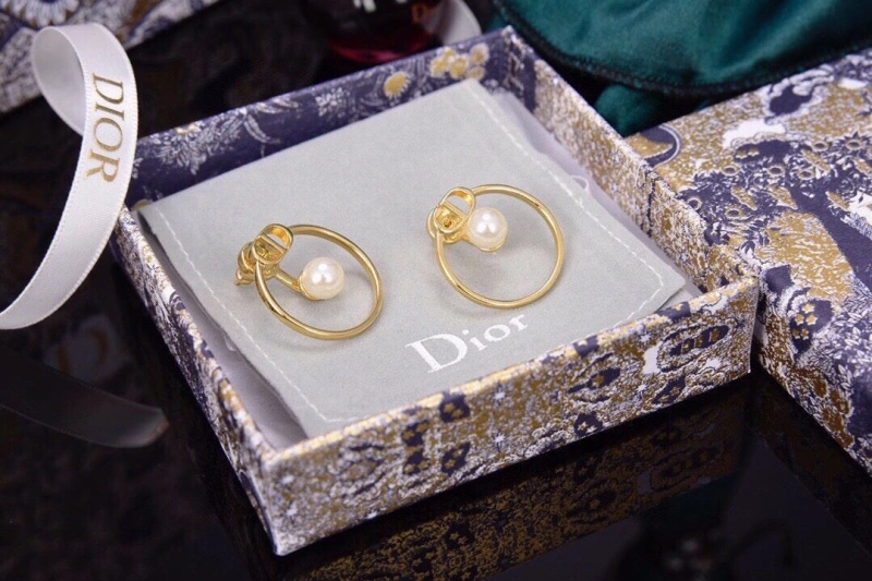 UrbanStyle Christian Dxxr Earrings 294906