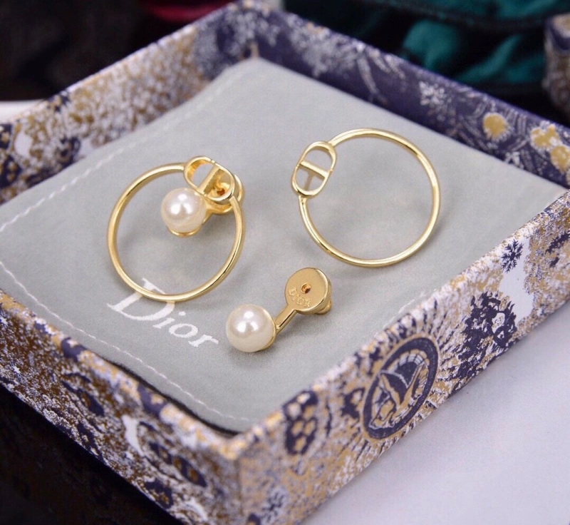 UrbanStyle Christian Dxxr Earrings 294906