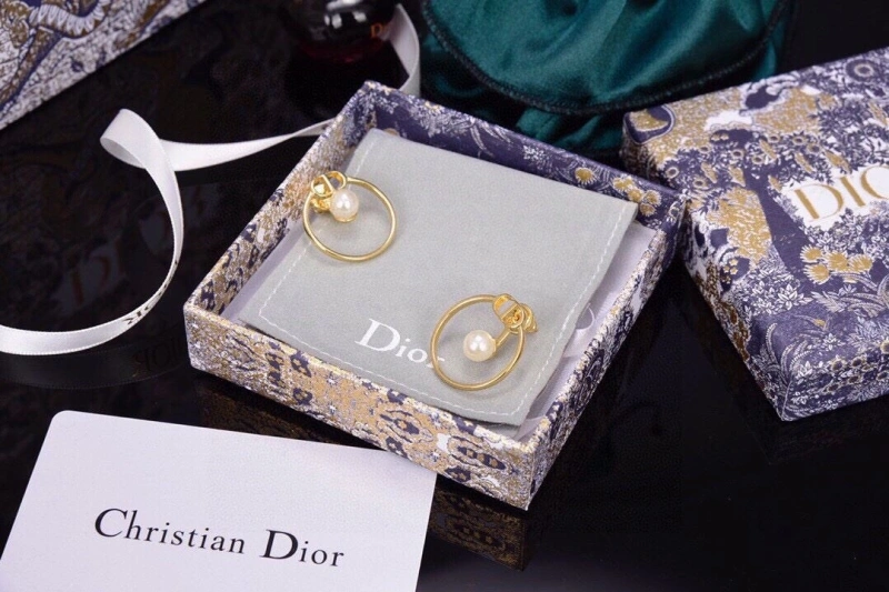 UrbanStyle Christian Dxxr Earrings 294906