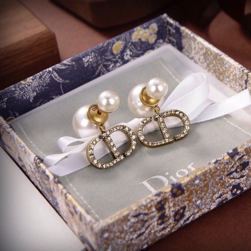 Christian Dxxr Earrings Efficient 294902
