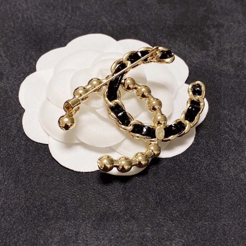 Refined Chxnxl Brooches 289295