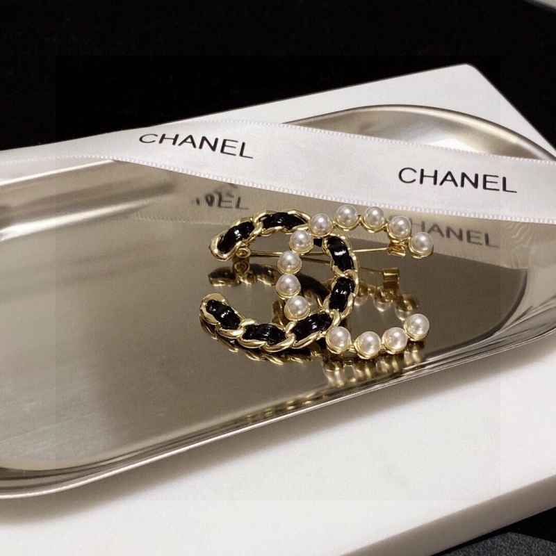 Refined Chxnxl Brooches 289295