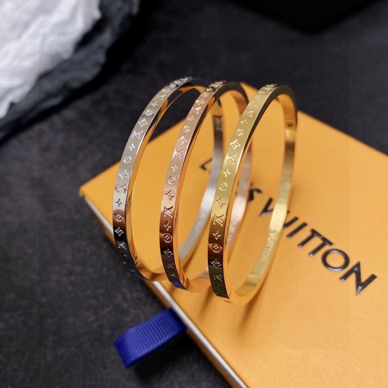 Comfortable LX Bracelets 308326