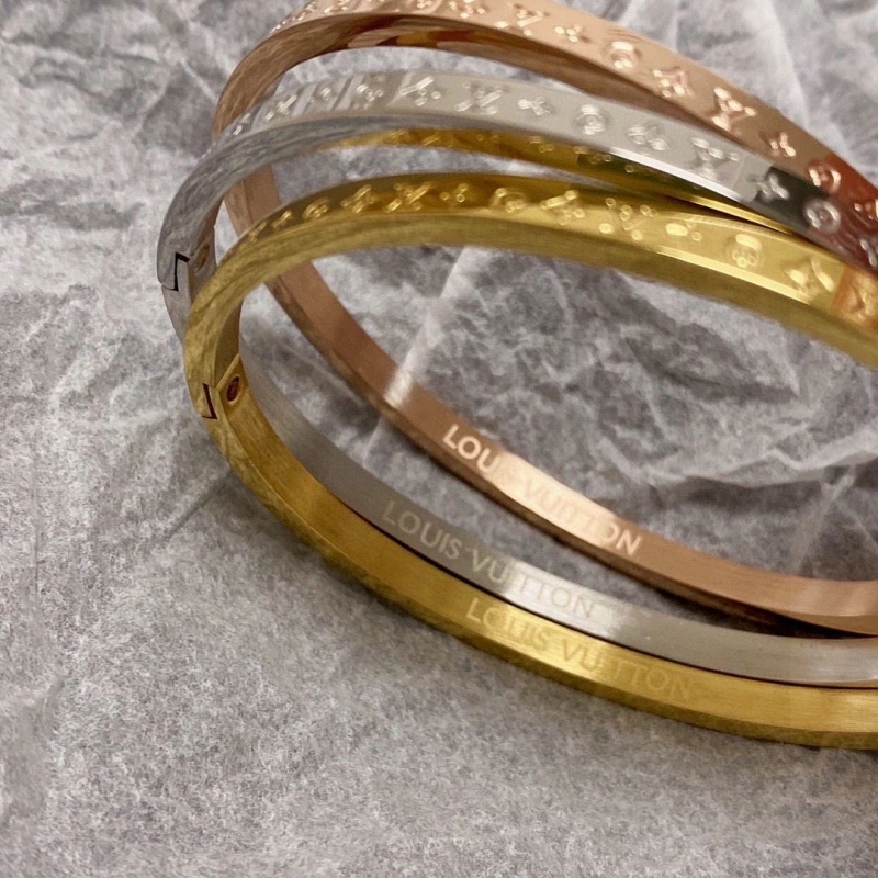 Comfortable LX Bracelets 308326