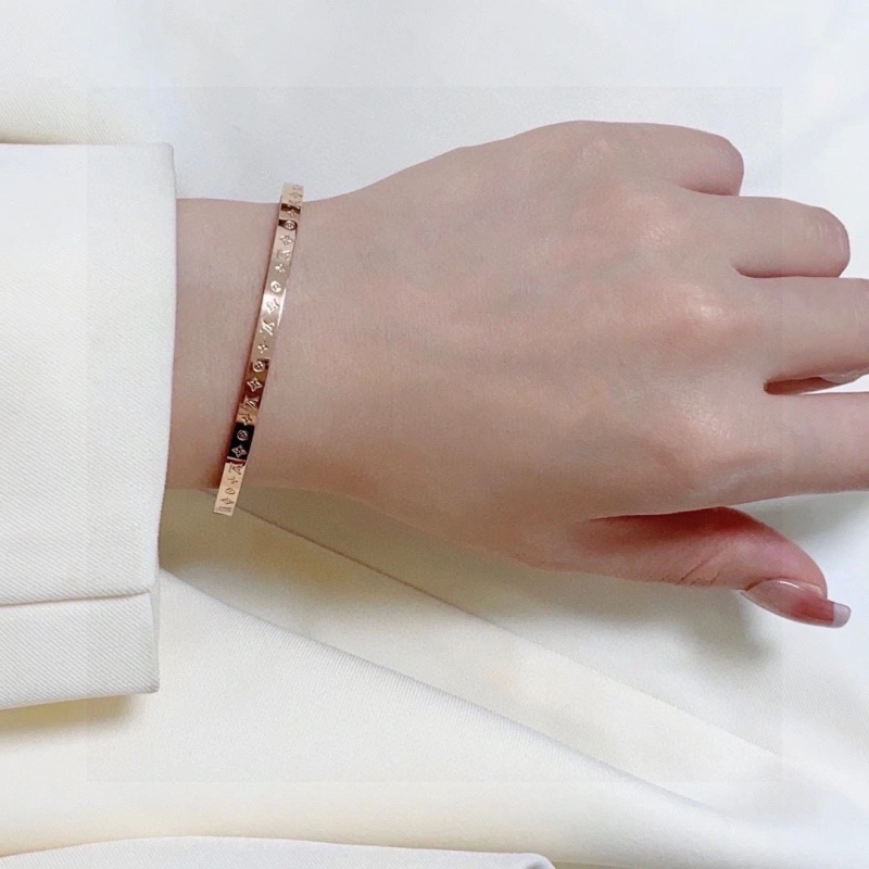 Comfortable LX Bracelets 308326