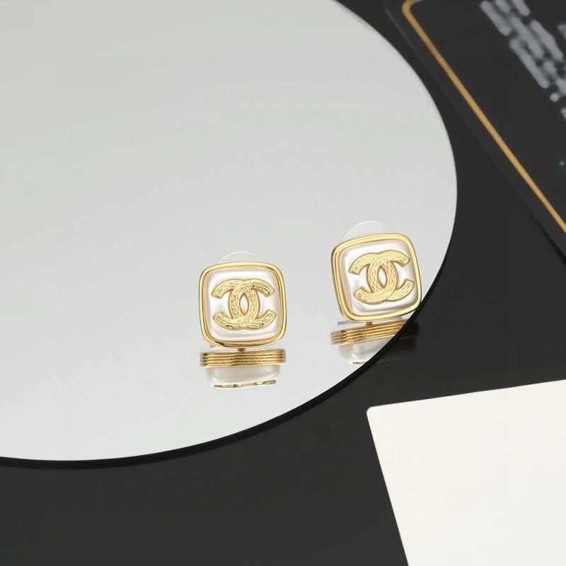 Comfortable Chxnxl Earrings 289004