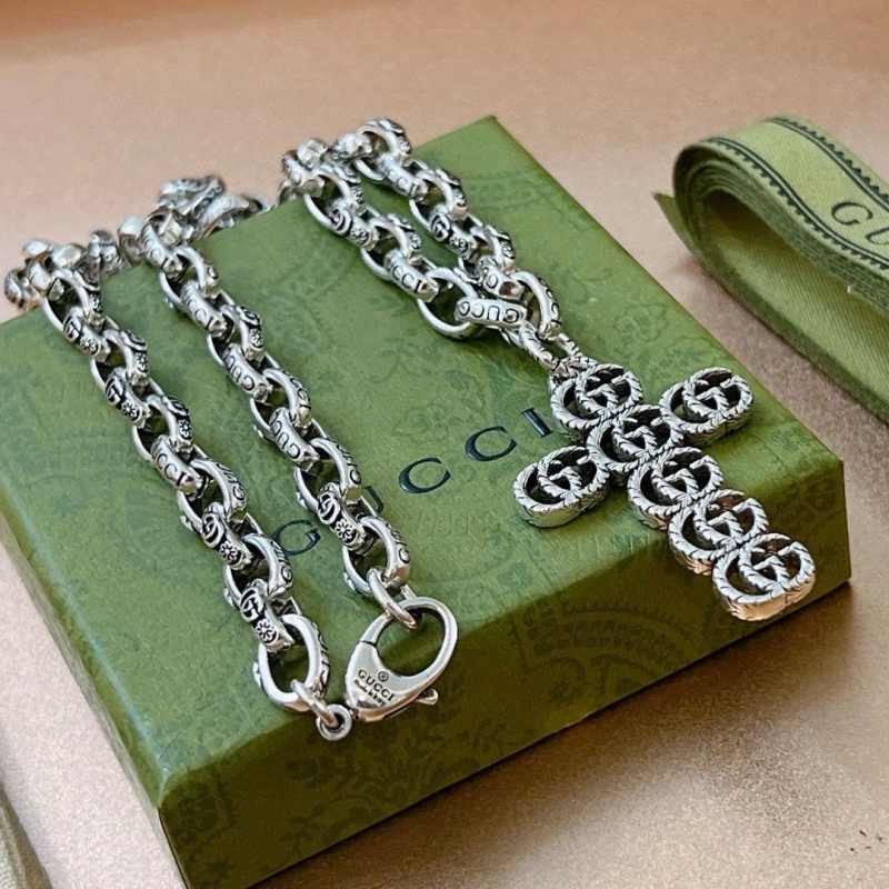 Versatile Gxccx Necklaces 305117