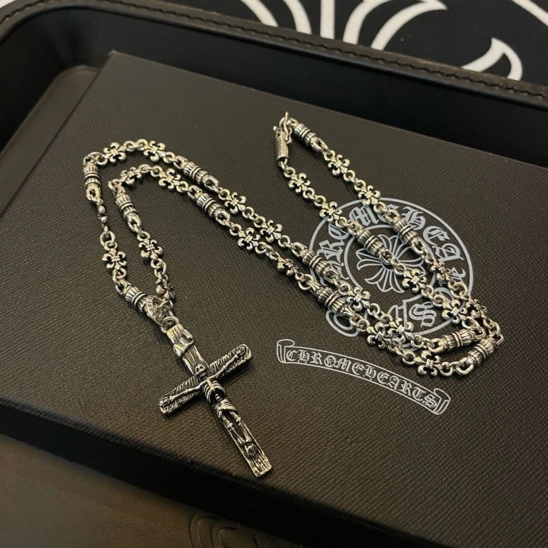 Versatile Chrxmx Hxxrts Necklaces 299718