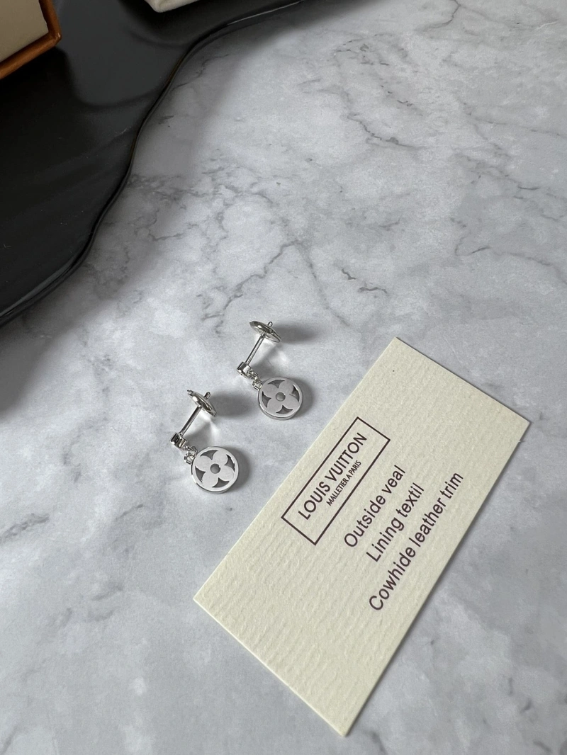 Trendsetting LX Necklaces 310847