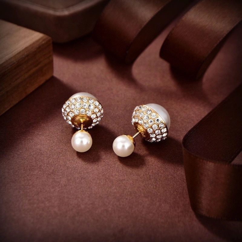 Christian Dxxr Earrings EyeCatching 294915