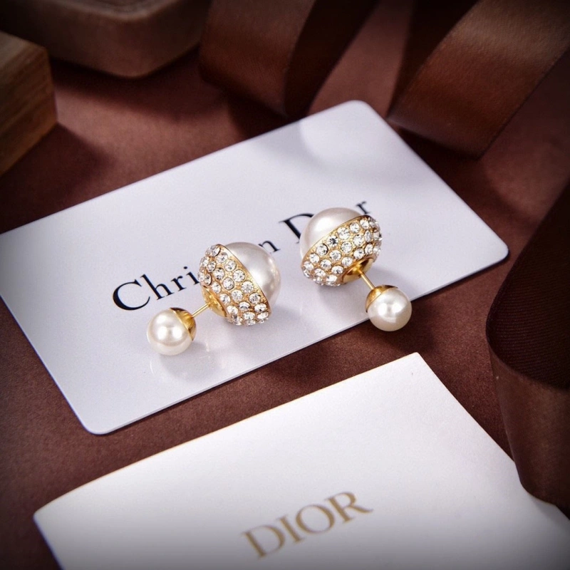 Christian Dxxr Earrings EyeCatching 294915