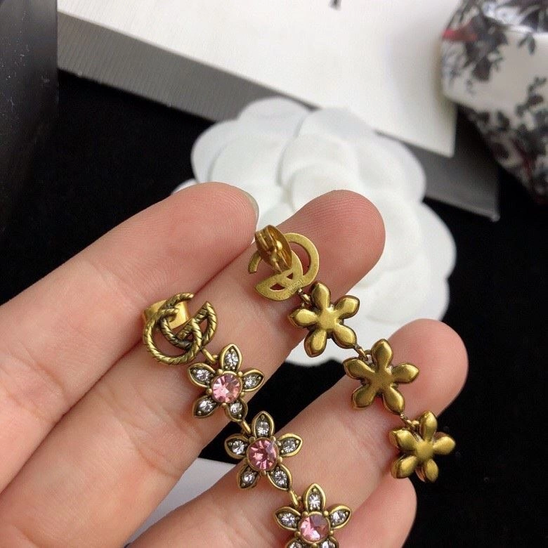 Breathable Gxccx Earrings 305394