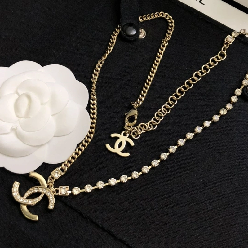 EyeCatching Chxnxl Earrings 288989