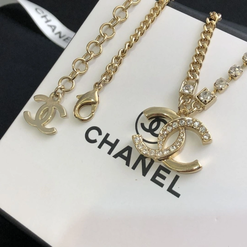 EyeCatching Chxnxl Earrings 288989