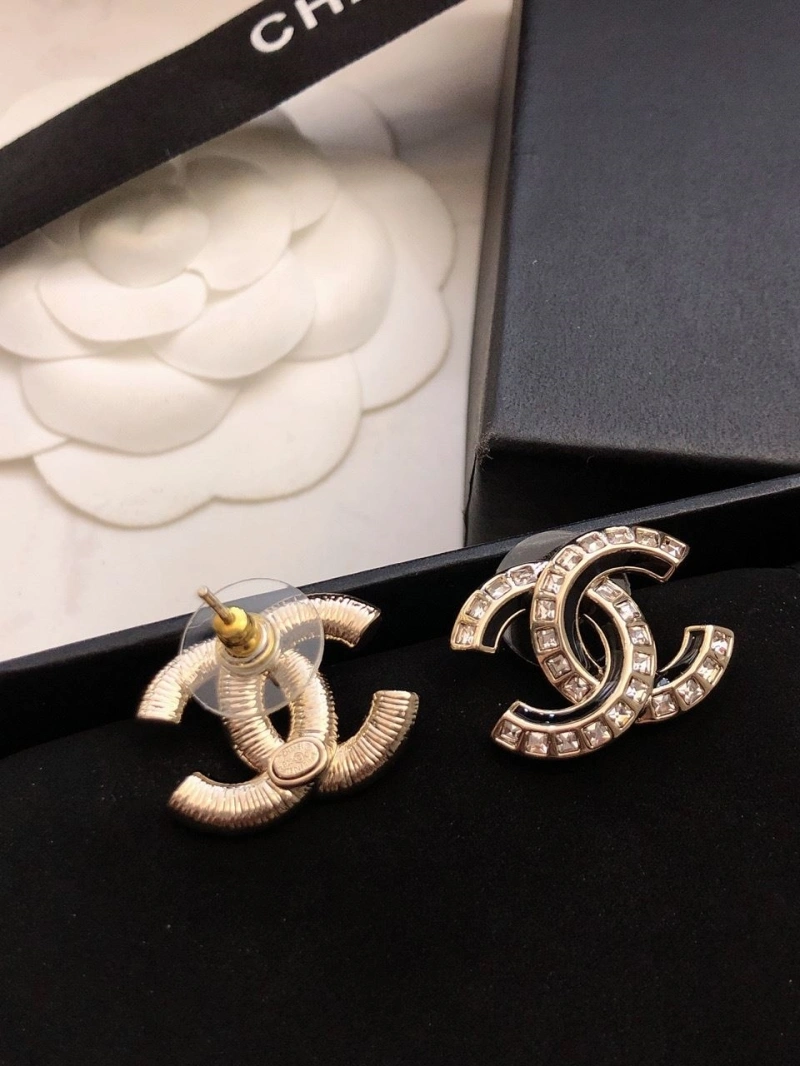 Chxnxl Earrings EyeCatching 288982