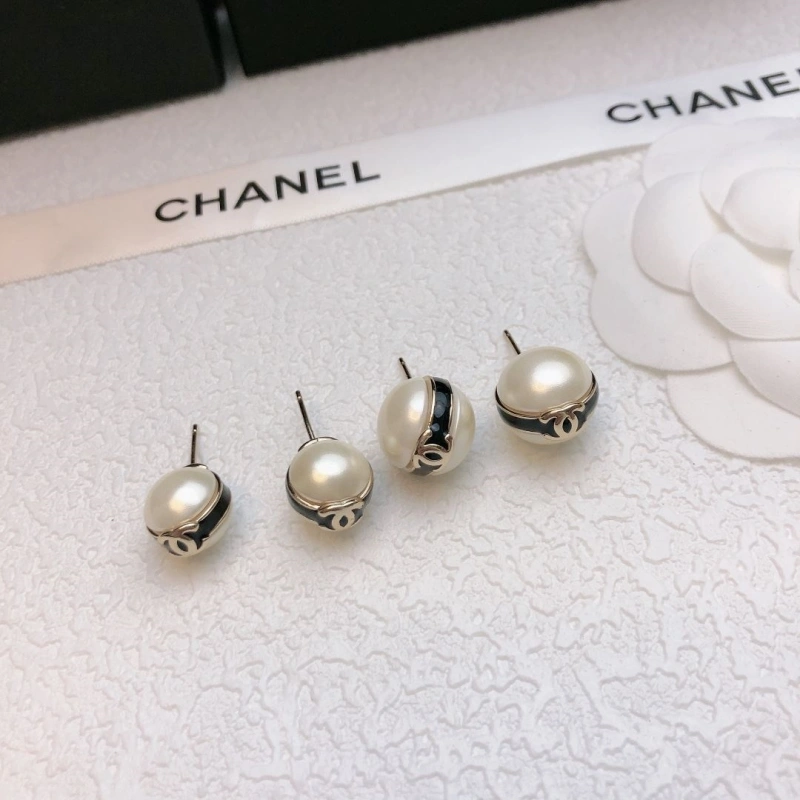 Flexible Chxnxl Earrings 288978
