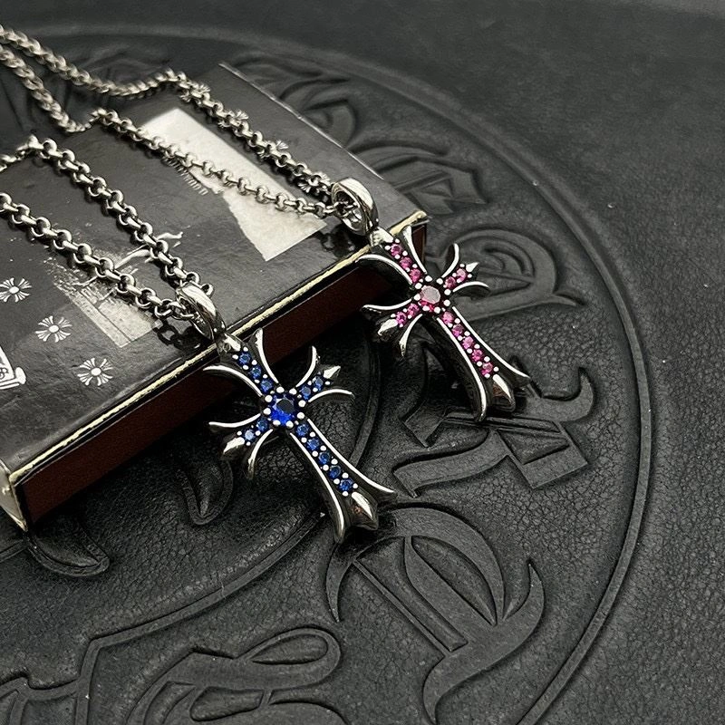 Lightweight Chrxmx Hxxrts Necklaces 299699