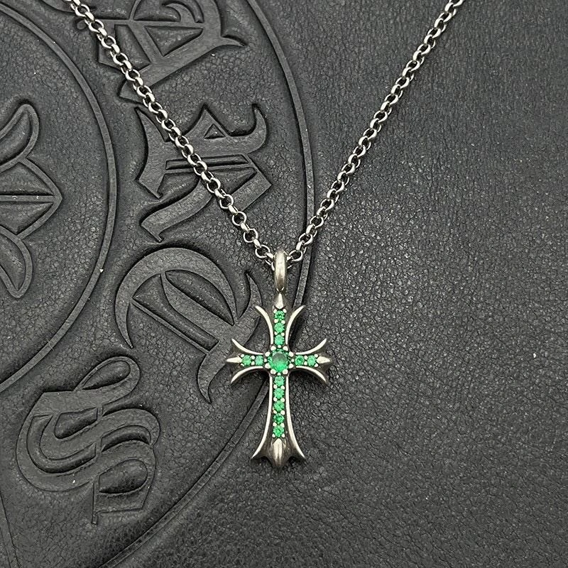 Lightweight Chrxmx Hxxrts Necklaces 299699