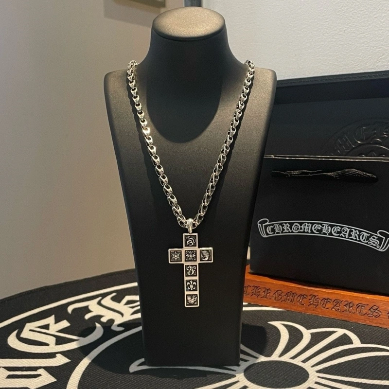 Functional Chrxmx Hxxrts Necklaces 299700