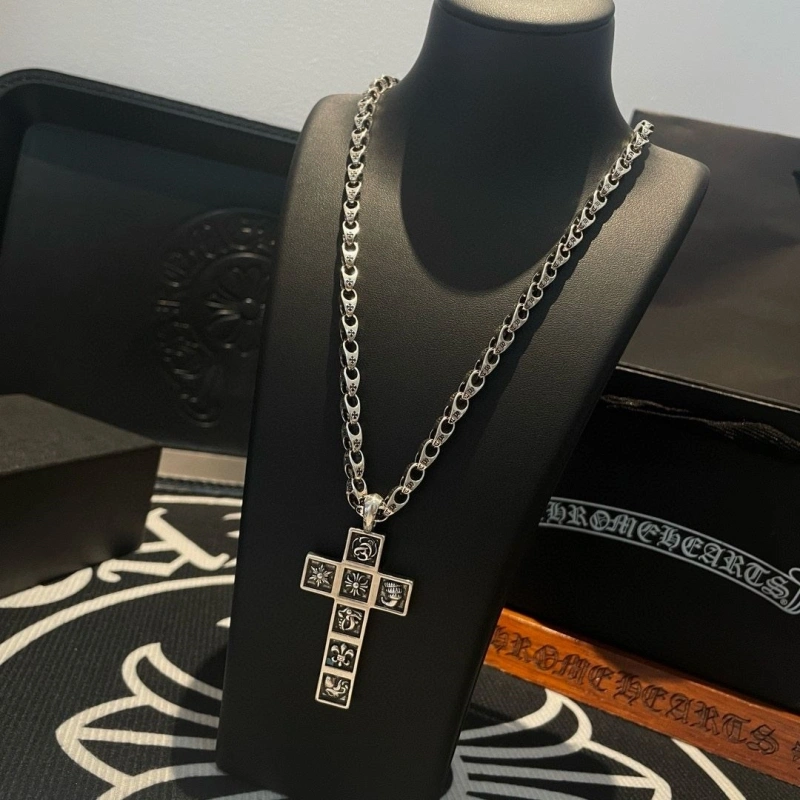Functional Chrxmx Hxxrts Necklaces 299700