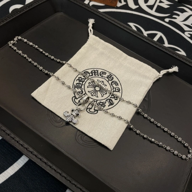 Comfortable Chrxmx Hxxrts Necklaces 299701