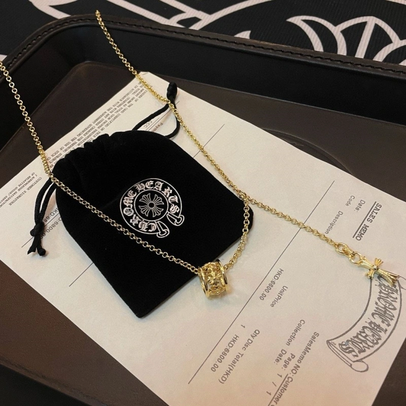 EyeCatching Chrxmx Hxxrts Necklaces 299711