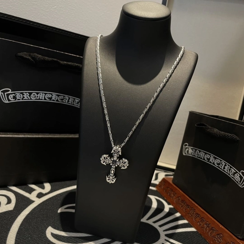 Breathable Chrxmx Hxxrts Necklaces 299712