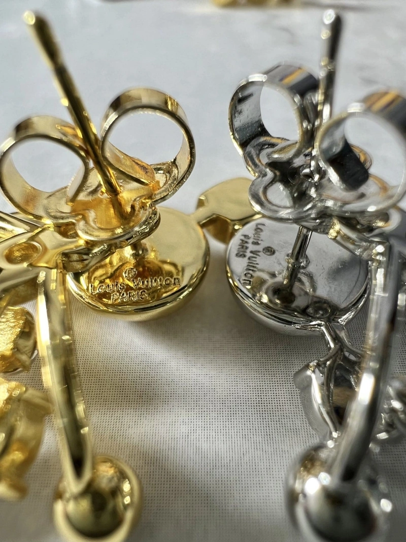 LX Earrings Compact 311032