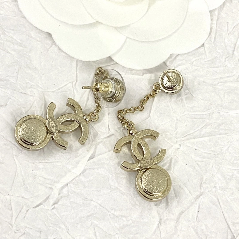 Sophisticated Chxnxl Earrings 288972