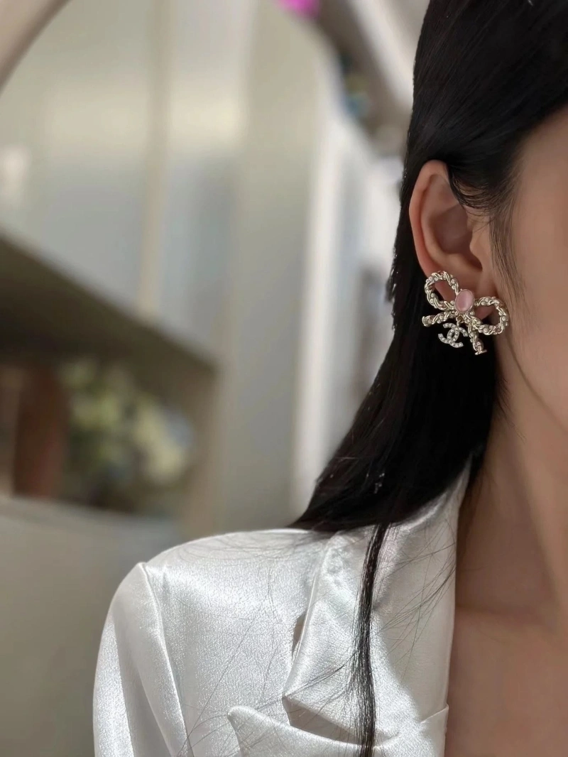 Stylish Chxnxl Earrings 288968