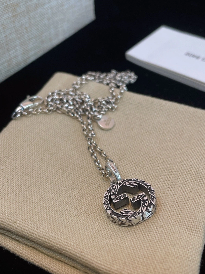 Gxccx Necklaces Popular 305147