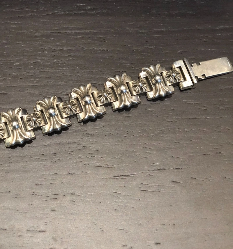 Elegant Chrxmx Hxxrts Bracelets 300167