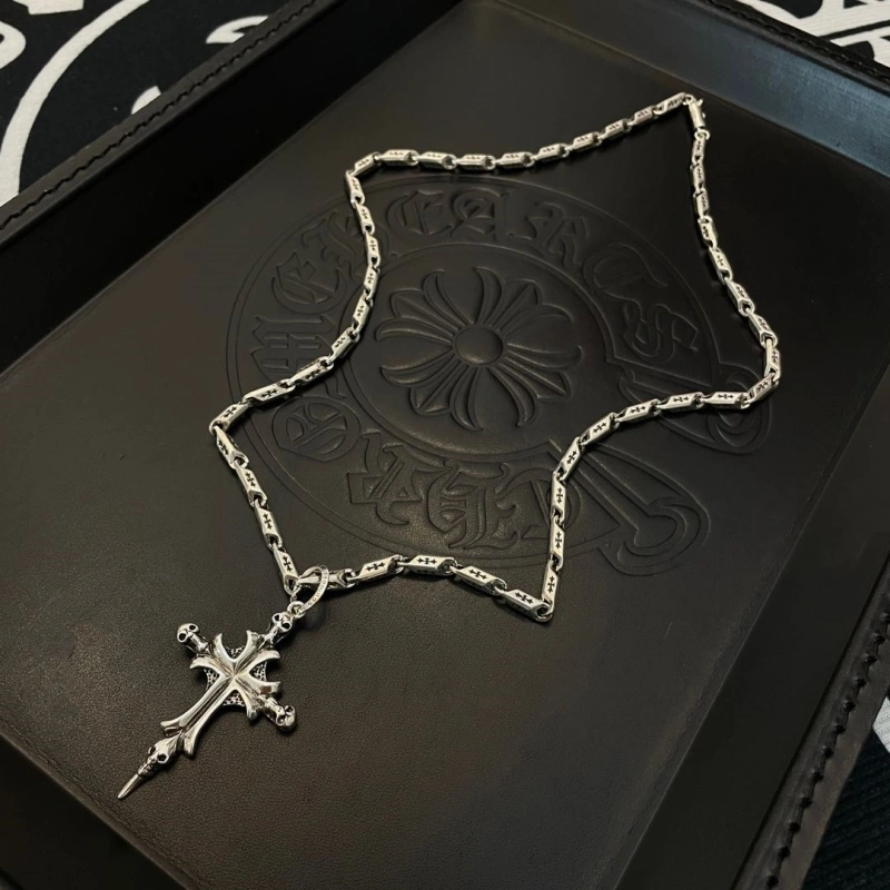 Bright Chrxmx Hxxrts Necklaces 299685