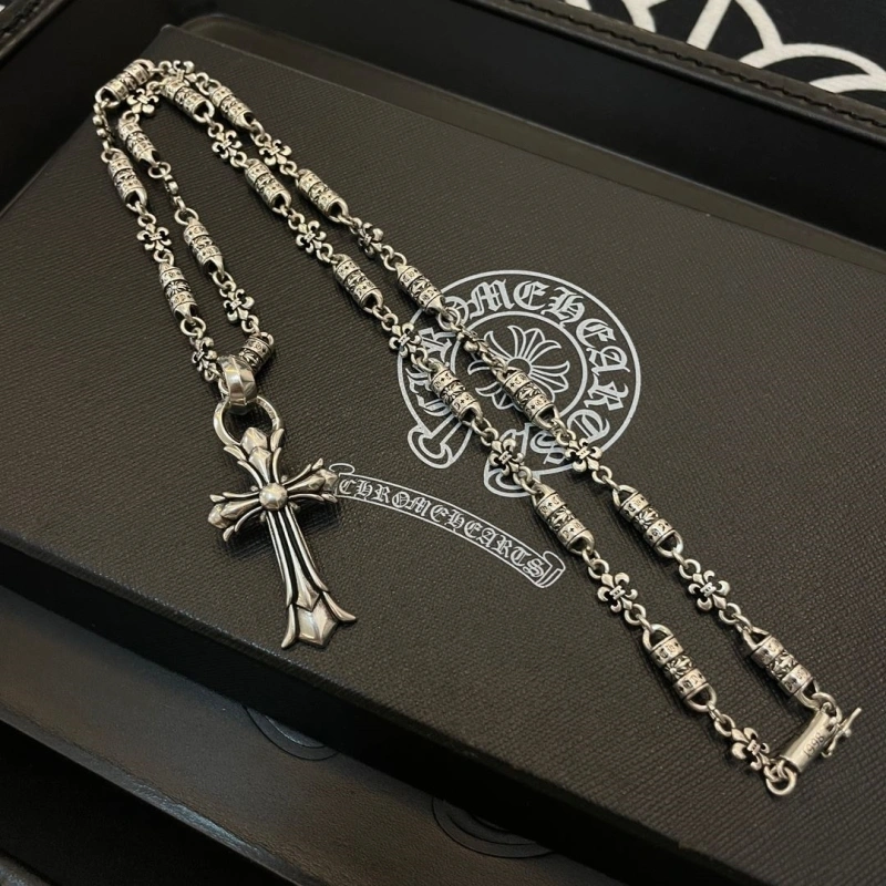 Chrxmx Hxxrts Necklaces Compact 299676