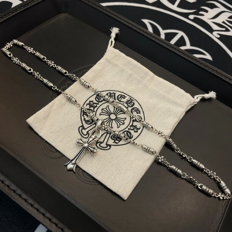 Chrxmx Hxxrts Necklaces Compact 299676